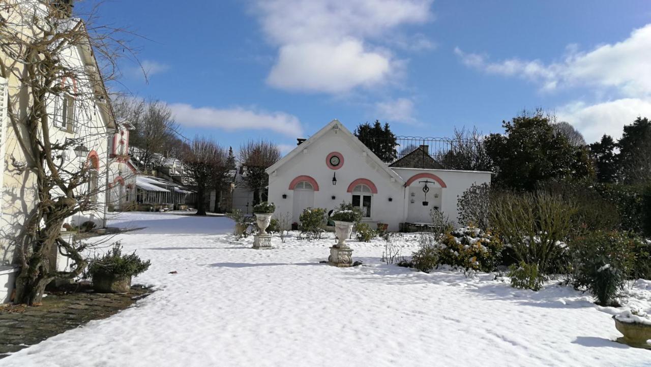 Chateau De Brinville Saint-Sauveur-sur-Ecole Buitenkant foto